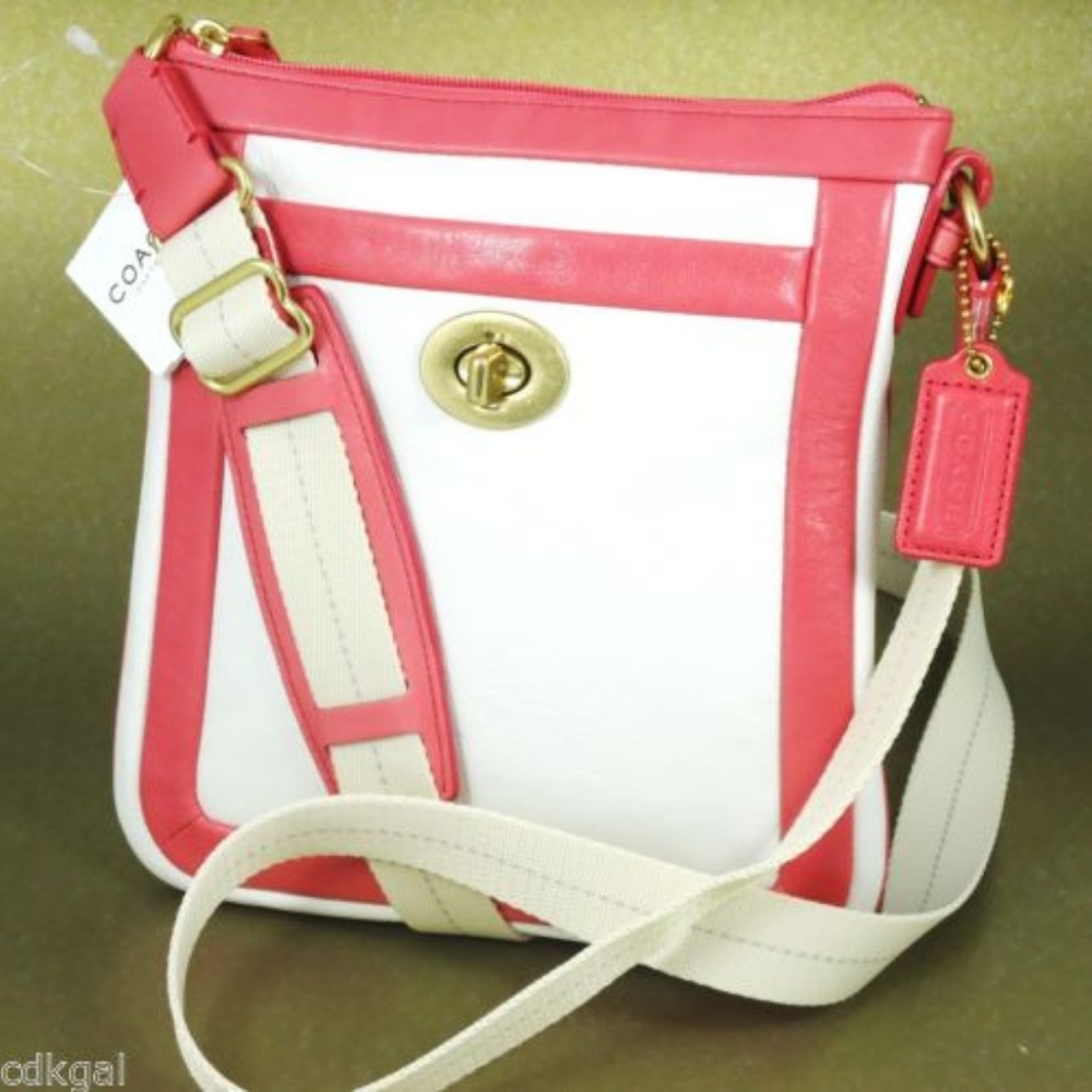 NWT Coach Coral White Leather CROSSBODY Swingpack - Picture 2 of 8